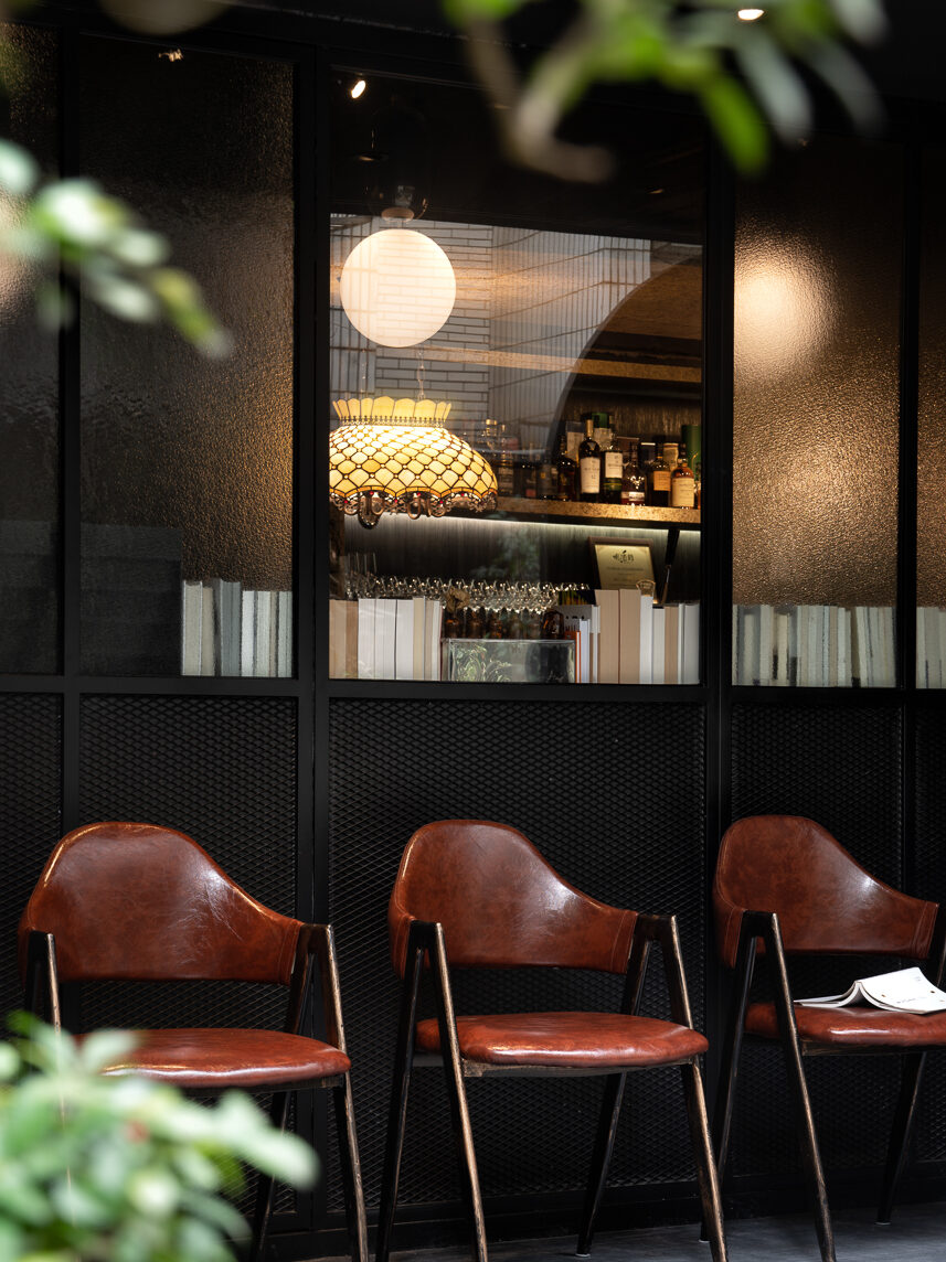 UNME 社會專案、餐酒館設計作品-厭世會社
