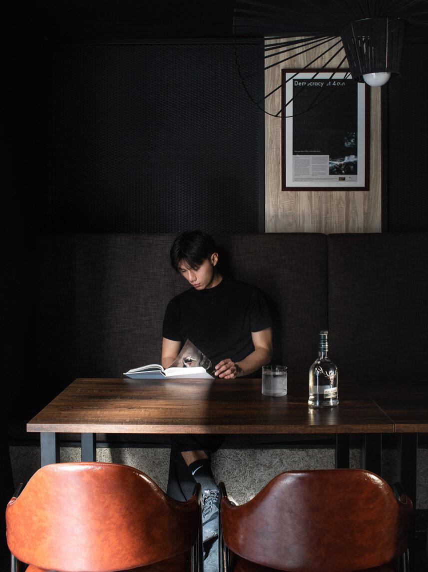 UNME 社會專案、餐酒館設計作品-厭世會社