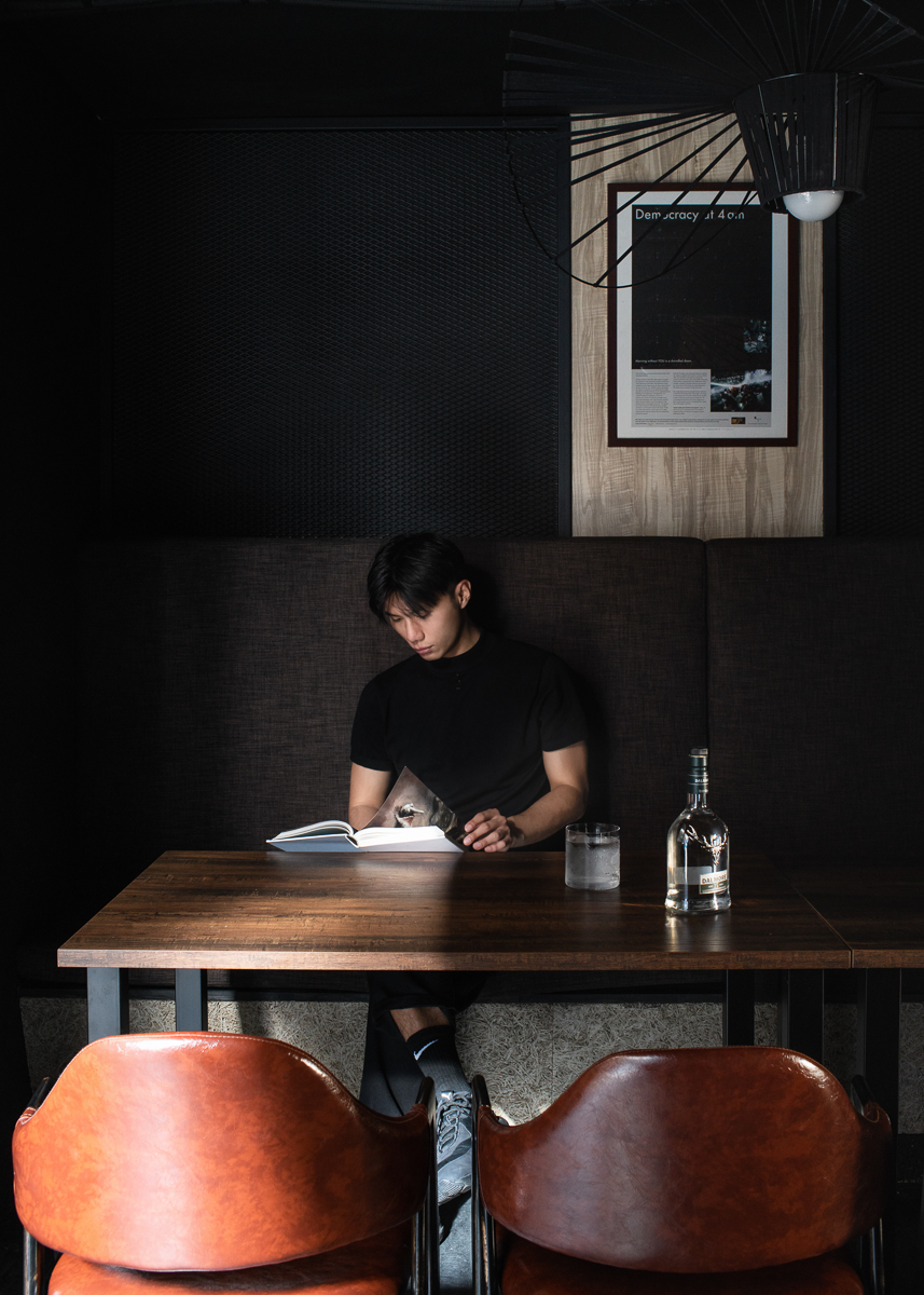 UNME 社會專案、餐酒館設計作品-厭世會社