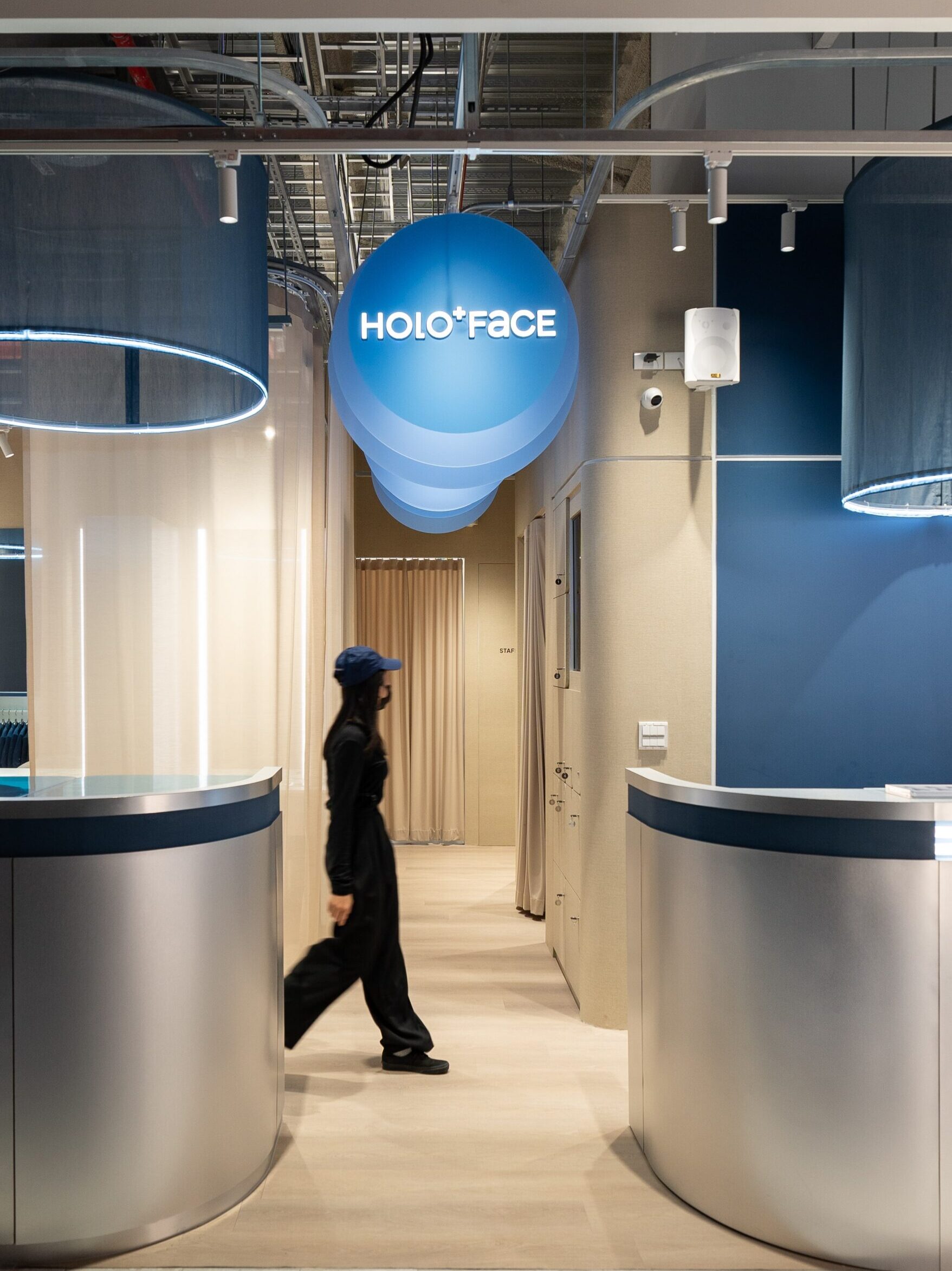UNME 商業空間設計作品-Holo+FACE