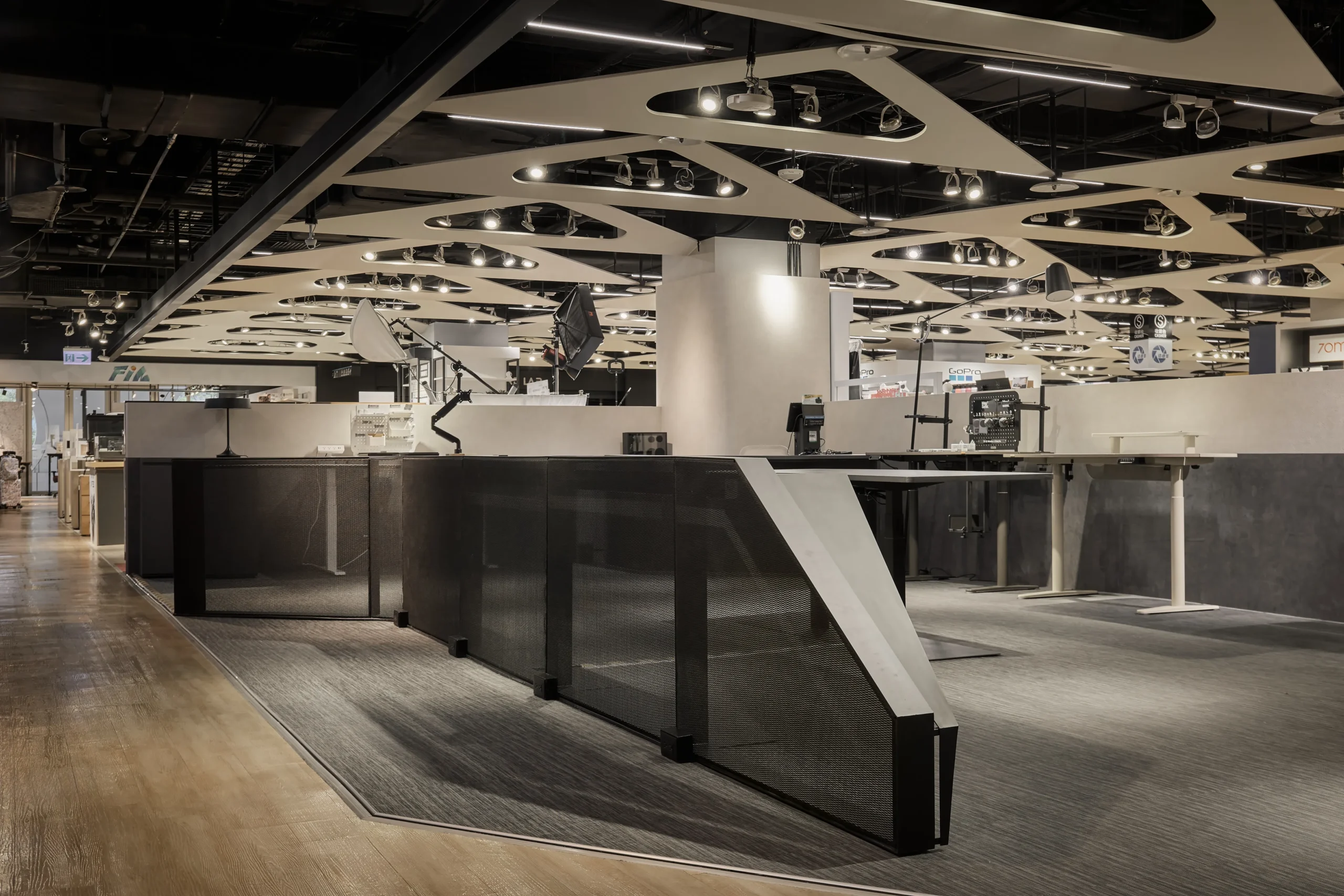 Backbone 櫃位設計