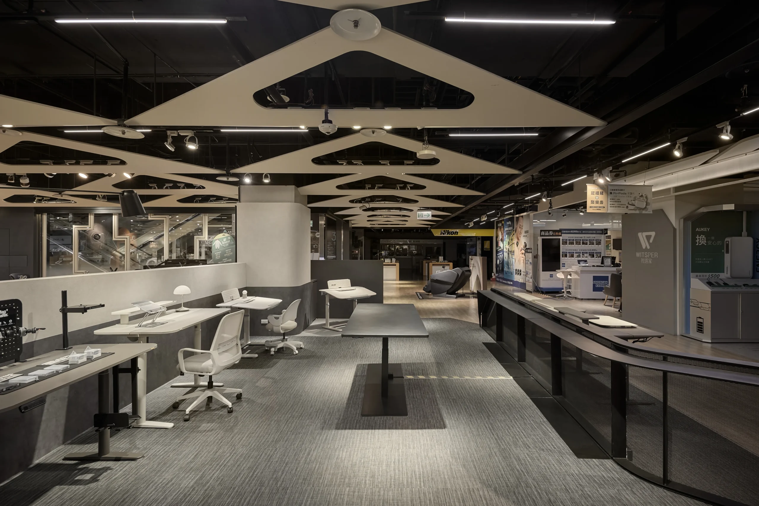 Backbone 櫃位設計