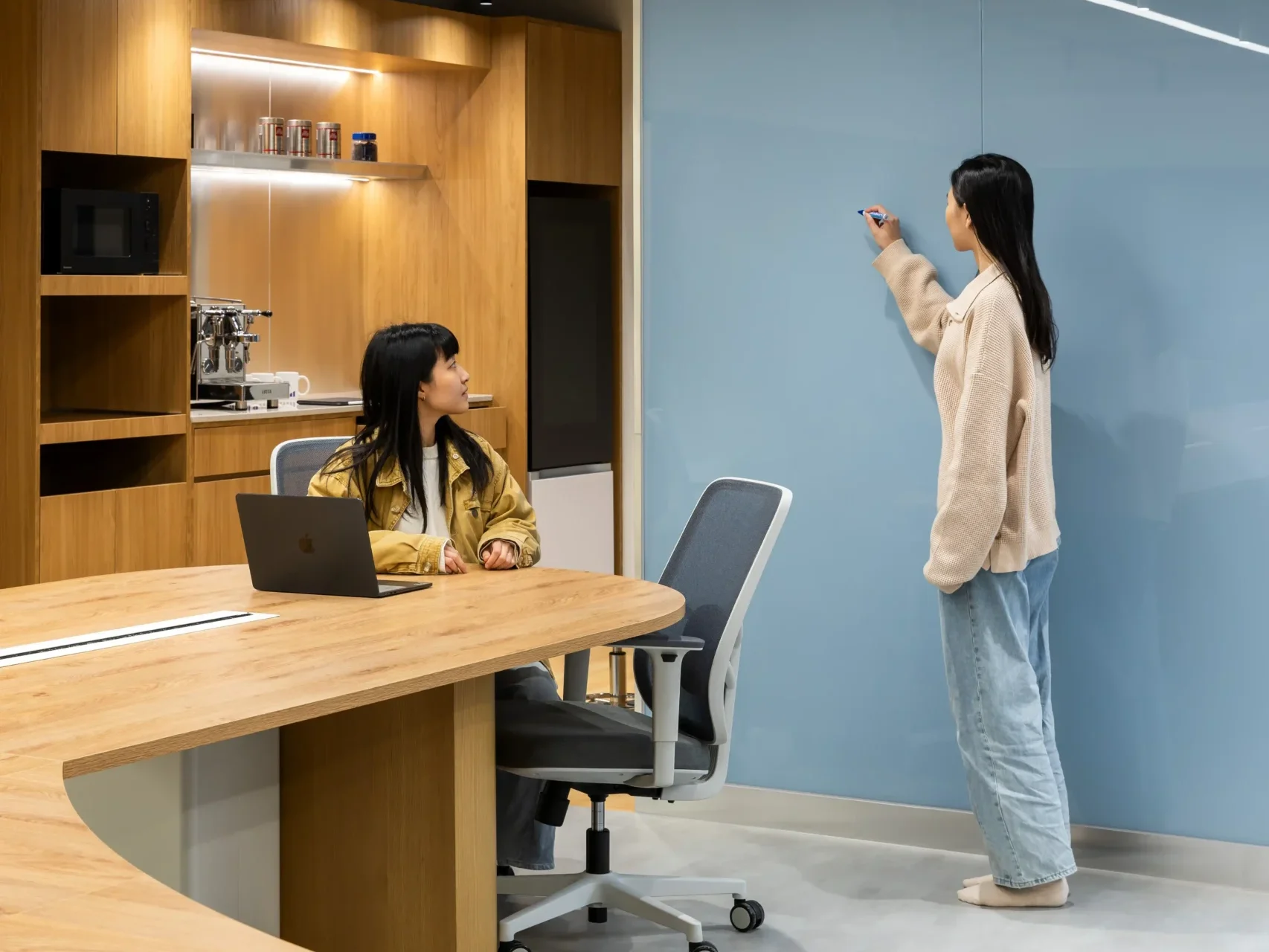 Cushion Lab 辦公室設計