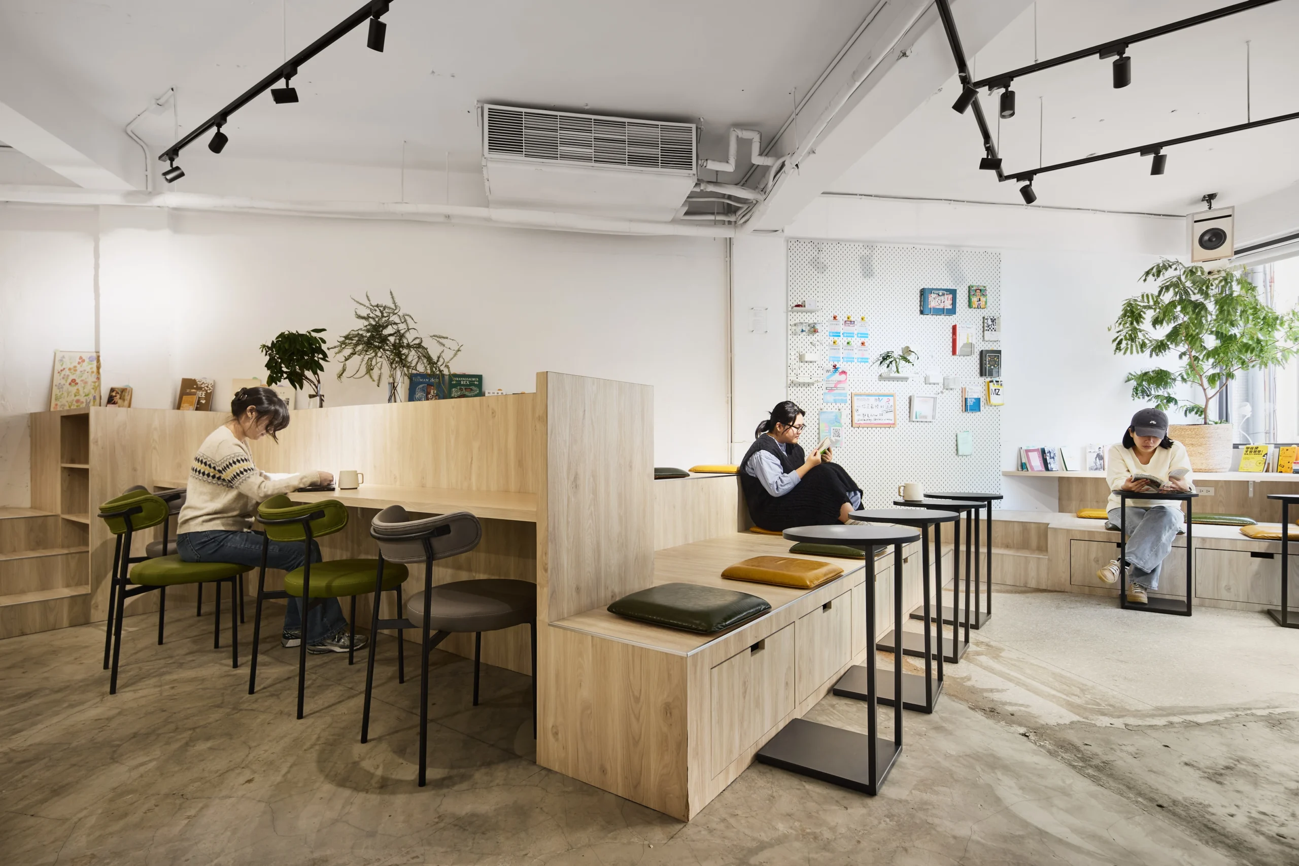 CollaPlay 空間設計、店面設計、複合式空間設計、咖啡廳設計