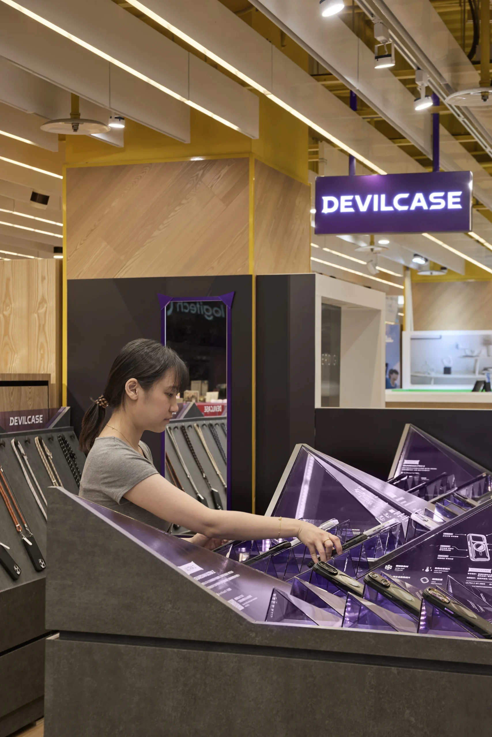 DEVILCASE 空間設計、DEVILCASE 櫃位設計